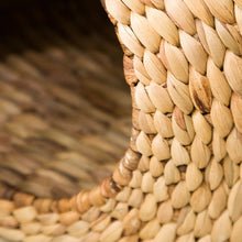 Load image into Gallery viewer, Rattan Universal Pet Bed