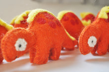 Load image into Gallery viewer, Catnip handmade felt wool toy