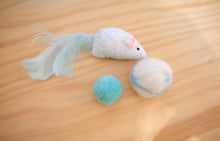 Load image into Gallery viewer, Toy Wool Ball Cat Mouse Toy