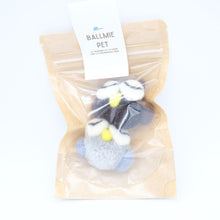 Load image into Gallery viewer, Handmade Cat Wool Ball