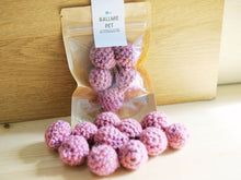 Load image into Gallery viewer, Catnip Yarn Balls