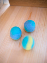 Load image into Gallery viewer, Cat Felt Wool Ball