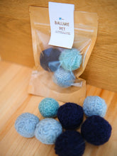 Load image into Gallery viewer, Felt Wool Ball
